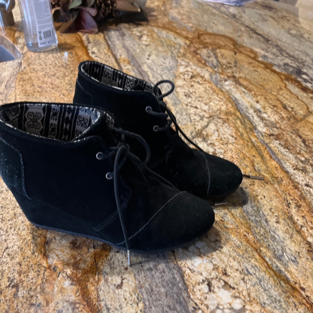 Tom’s  Booties wedge heel